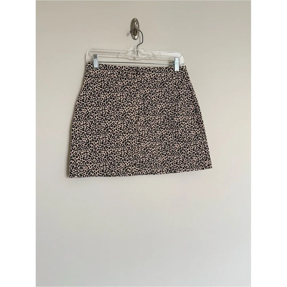Leopard Button-Front Mini Skirt -‎ Size Medium